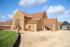 4 Bedroom Barn Conve...